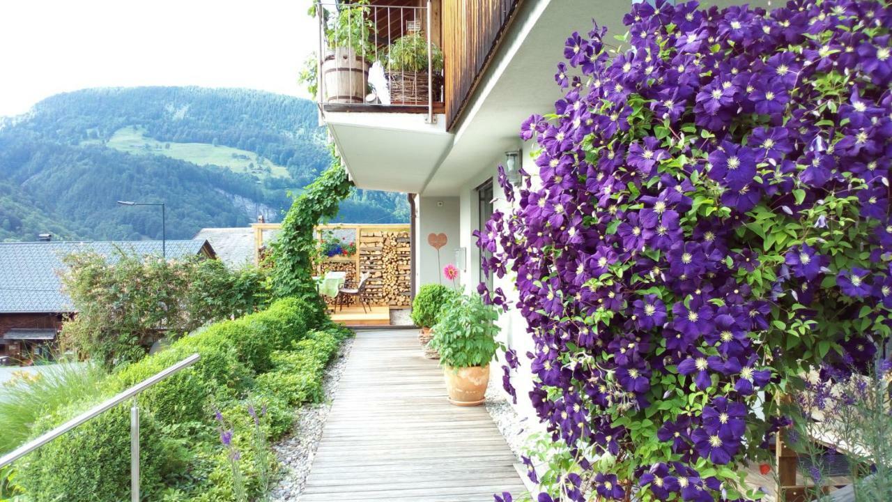 Gaestehaus Lutz Mellau Exteriör bild
