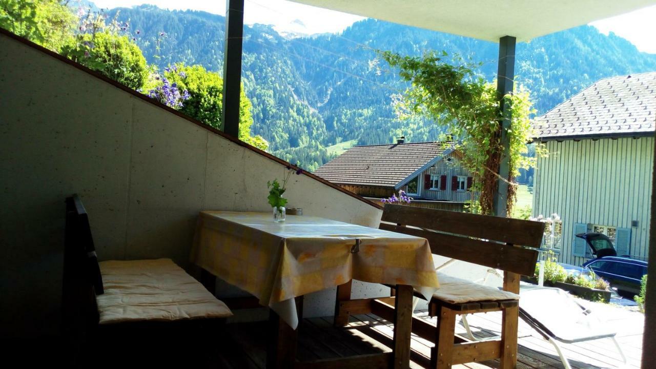 Gaestehaus Lutz Mellau Exteriör bild